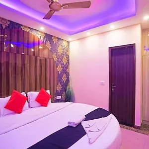 Hotel Aerocity Delhi Airport, New Delhi